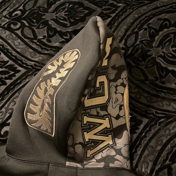 Bape Hoodie Travis Scott Edition - Picture 6 of 6